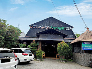 Warung Apung Rahmawati Mojokerto