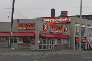 Popeye’s Louisiana Kitchen