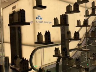 Klm Crown Lounge 25 (schengen)