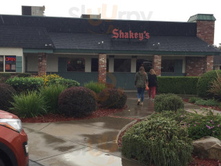 Shakey's Pizza Parlor