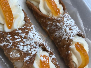 Mannino's Cannoli Express