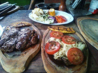 La Pampa Parrilladas Estilo Campestre