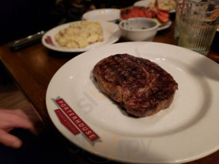 Porterhouse Steak and Seafood - Lakeville