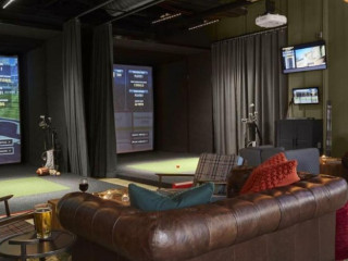 Topgolf Swing Suite At Graduate Minneapolis