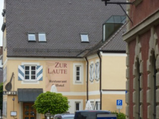 Zur Laute