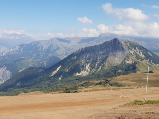 La Terrasse Des Aiguilles