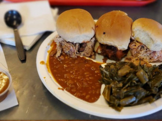 Willard's Real Pit Bbq