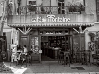 CafÉ De La Fontaine