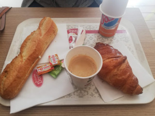 La Brioche Doree