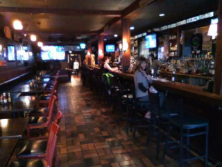 Nanny O'brien's Irish Pub