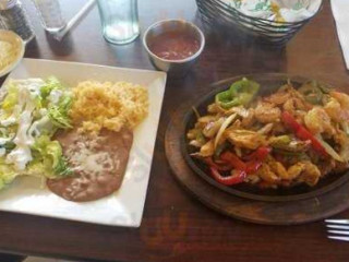 Cantina Bravo Mexican Grille