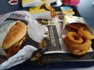 Carl's Jr.