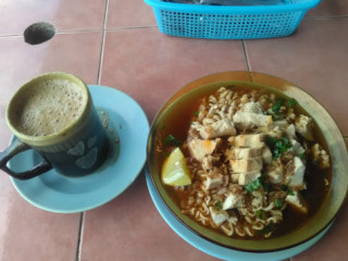 Man Laksa Chabang Empat Tumpat Kelantan