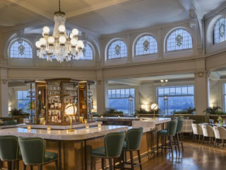 Main Dining Room At The Omni Mount Washington Resort