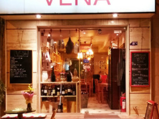 Vena Vinoteka Tirane Wine Shop