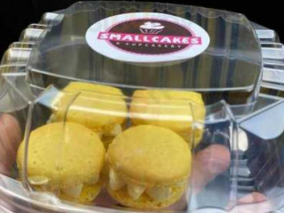 Smallcakes: A Cupcakery