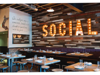 Social Costa Mesa