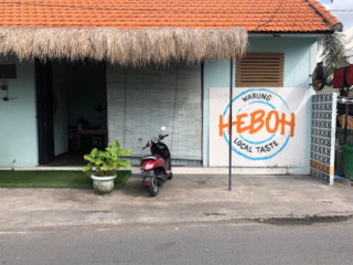 Warung Heboh