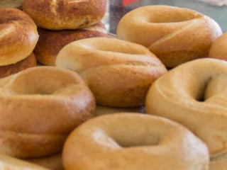 Best Bagels Deli