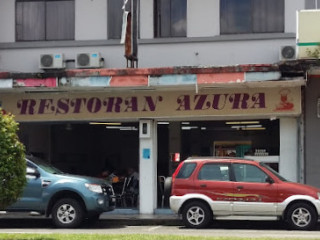 Restoran Azura.