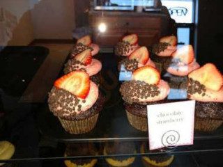 Cora Cupcakes