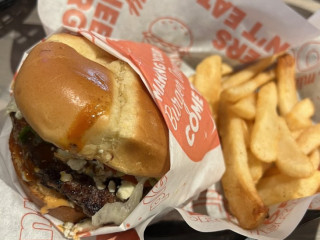 Red Robin Gourmet Burgers