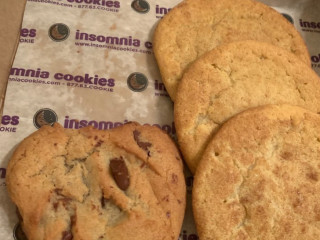 Insomnia Cookies