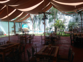 La Poruma Restobar Karaoke Campestre