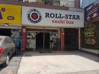 Roll Star Sushi