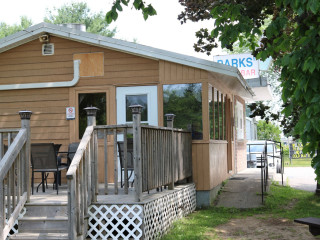 Park's Dairy Bar