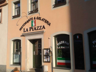 La Piazza