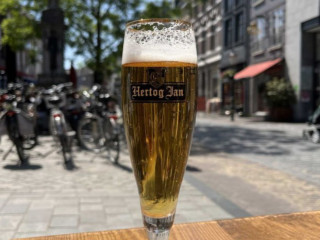 Brasserie T Literatuurtje