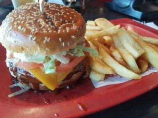 Red Robin Gourmet Burgers And Brews