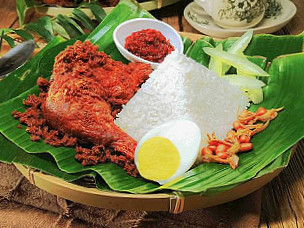 Nasi Lemak Bamboo (kepong)