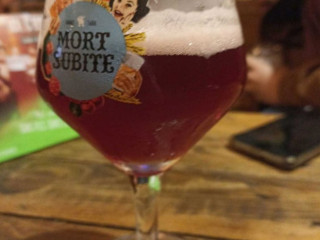 Flanagan's Irish Pub