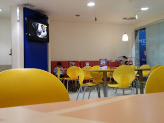 Domino's Puerto Real