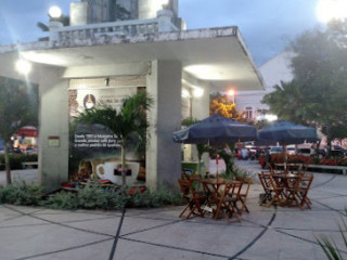 Nova Cafeteria E Lanchonete Coluna Da Hora