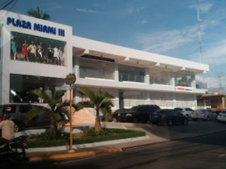 Miami Plaza Iii