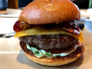 Hopdoddy Burger