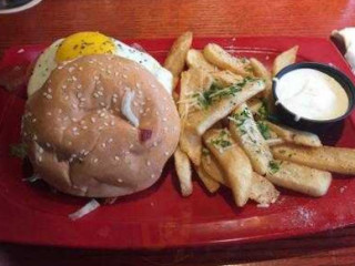 Red Robin Gourmet Burgers