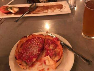 Lou Malnati’s Pizzeria