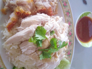 ร้าน ขาหมูฮ่องเต้