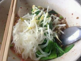 กู๋ระ ก๋วยเตี๋ยวหมูต้มยำ