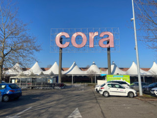 Cafeteria Cora