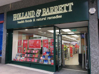 Holland Barrett Barkers Pool