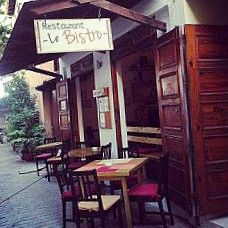 Le Bistro