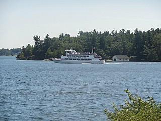 Boathouse Country Inn & Tavern