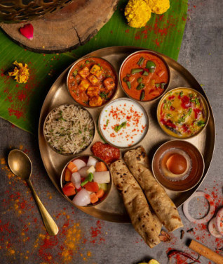 Maxi Punjabi Thali