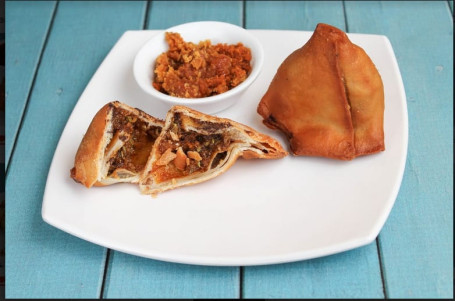 Jaggery Samosa( Gur Samosa) [1 Piece]