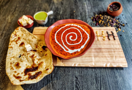 Dal Makhni With 1 Butter Naan Combo Serves 1]